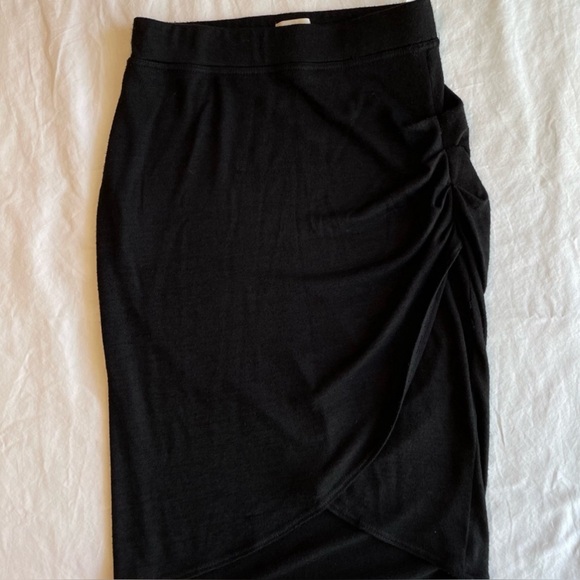 Wilfred Free tulip skirt size XS - Picture 2 of 9
